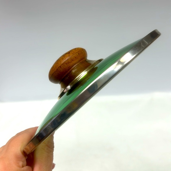 Vintage 7 1/4”  green glass replacement lid with gold-tone and cork knob - Picture 4 of 4